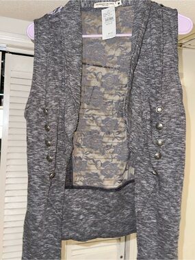 Grey Lace-Back Knit Vest